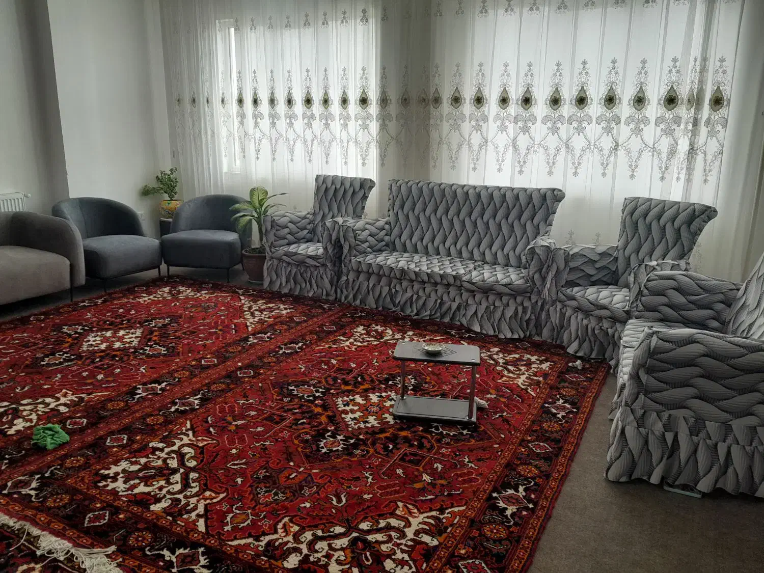 مبل نیمه سلطنتی|مبلمان خانگی و میز عسلی|مراغه, |دیوار
