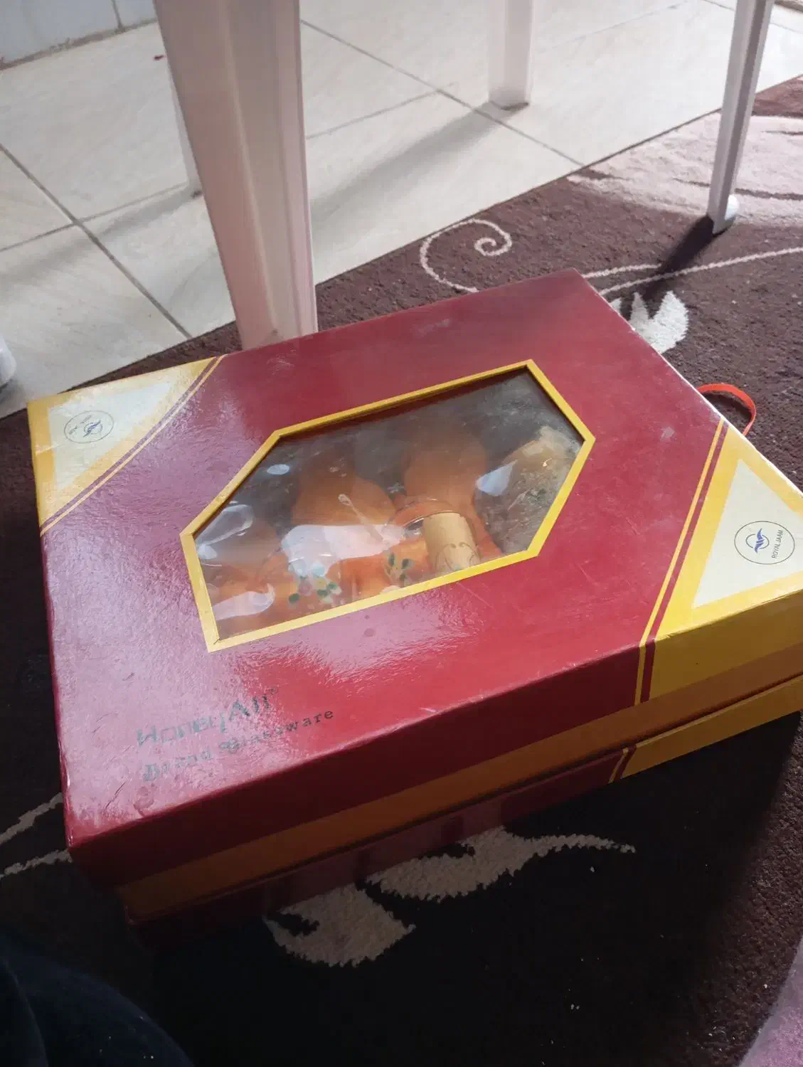 تعدادی وسایل آشپزخانه در صومعهسرا|ظروف سرو و پذیرایی|صومعهسرا, |دیوار