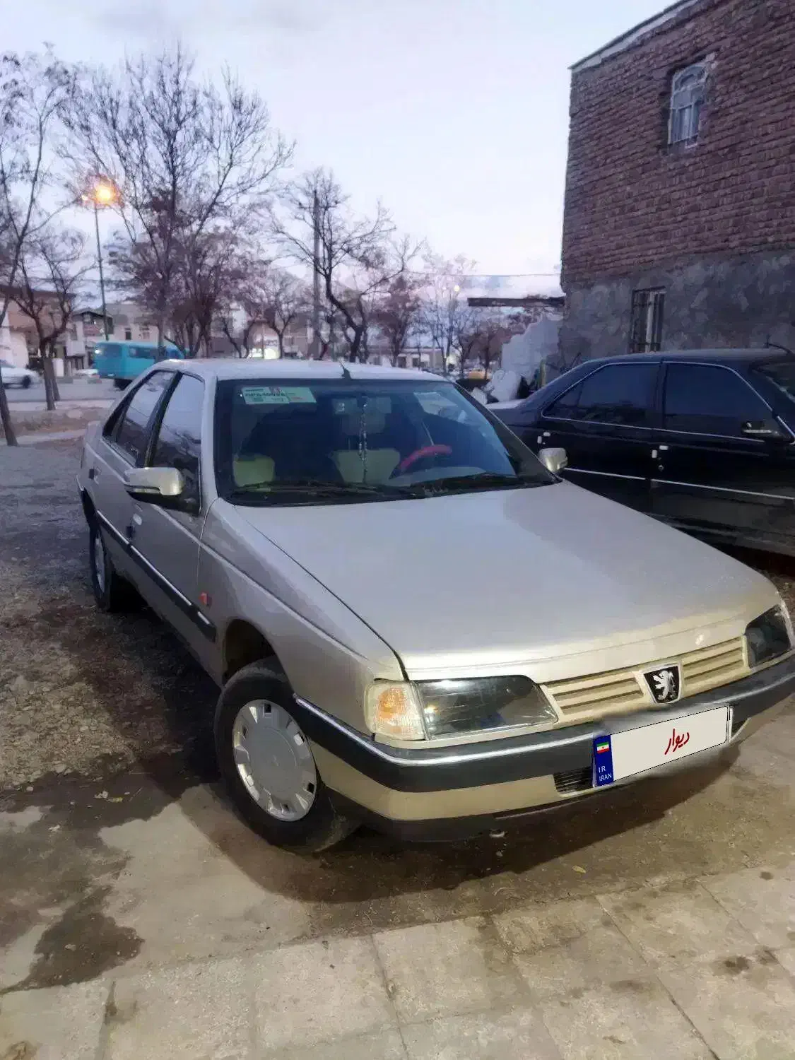 پژو 405|خودرو سواری و وانت|بروجرد, |دیوار