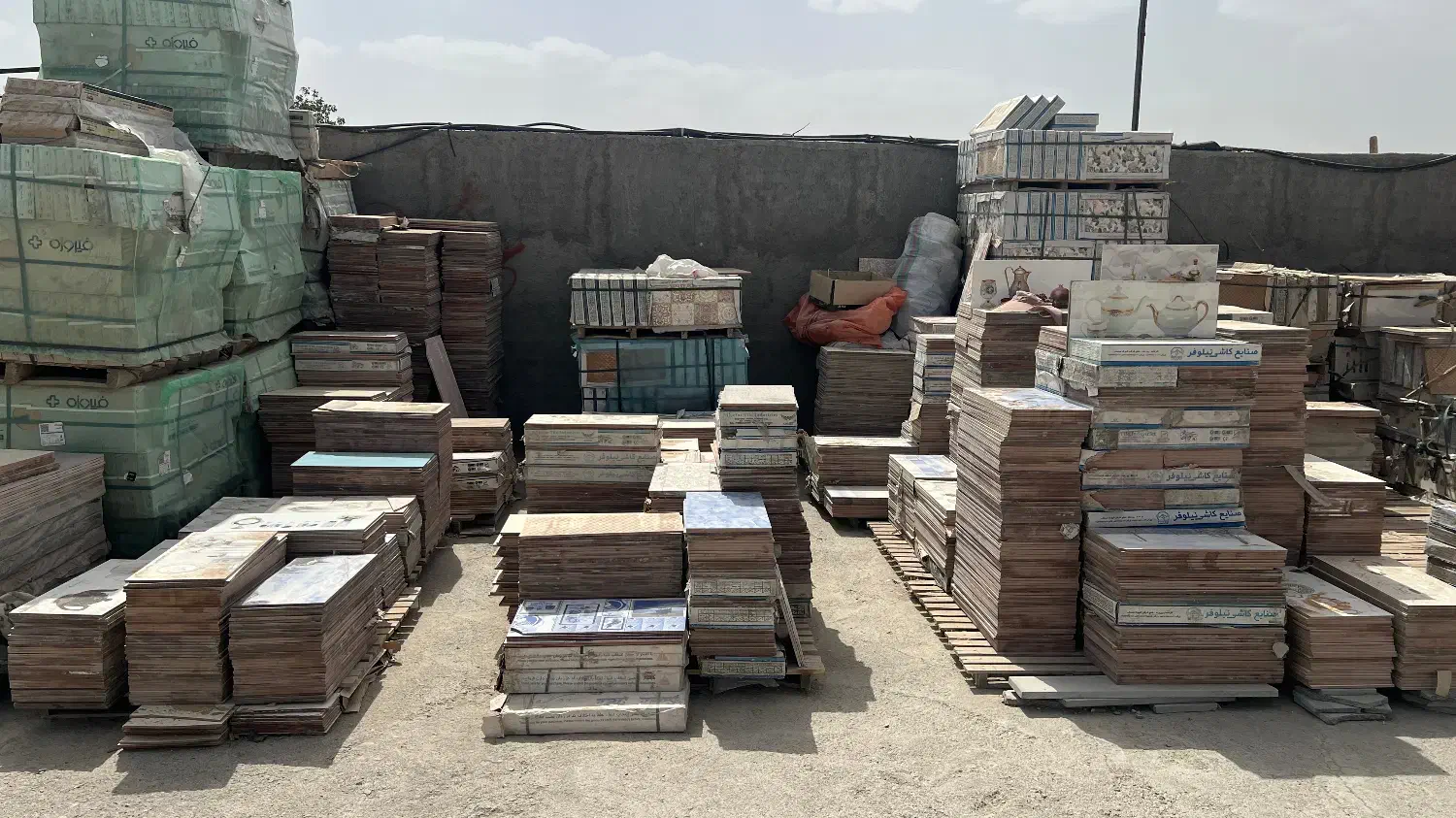 حراج کاشی 30×60 پشت کابینتی فله - قیمت ویژه|مصالح و تجهیزات ساختمان|مشهد, موعود|دیوار