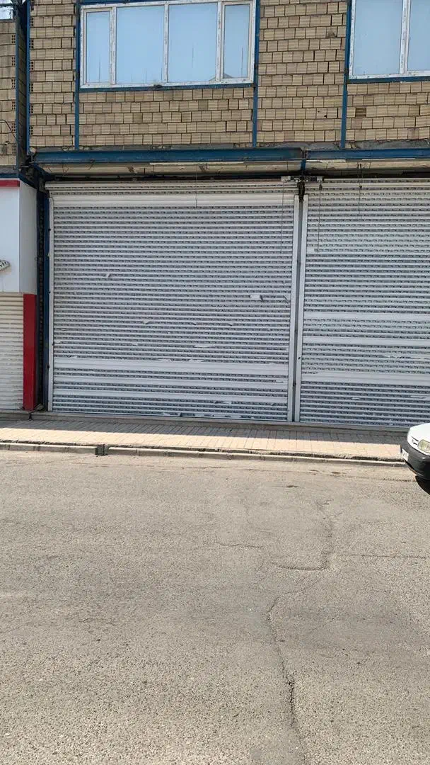 مغازه خیابان خسرو ابادی روبه روی پوشاک فرهنگیان|اجارهٔ مغازه و غرفه|اسلامآباد غرب, |دیوار