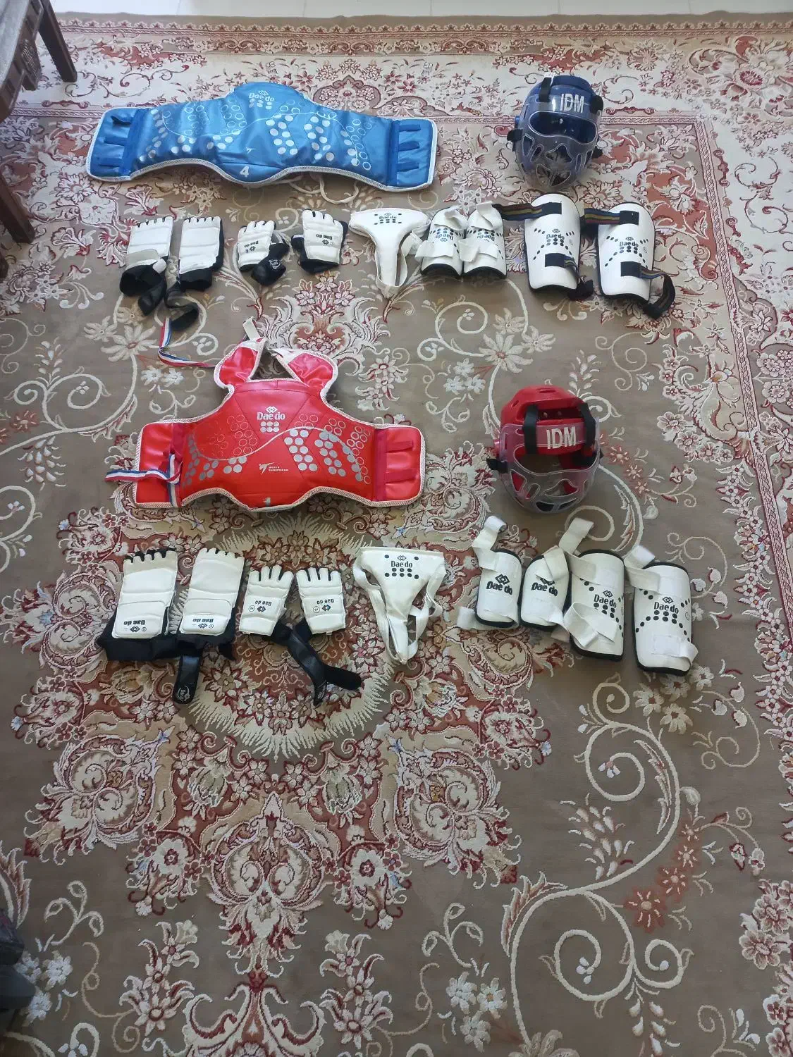 دوجفت لوازم و لباس تکواندو|تجهیزات ورزشی|پرند, فاز ۶|دیوار