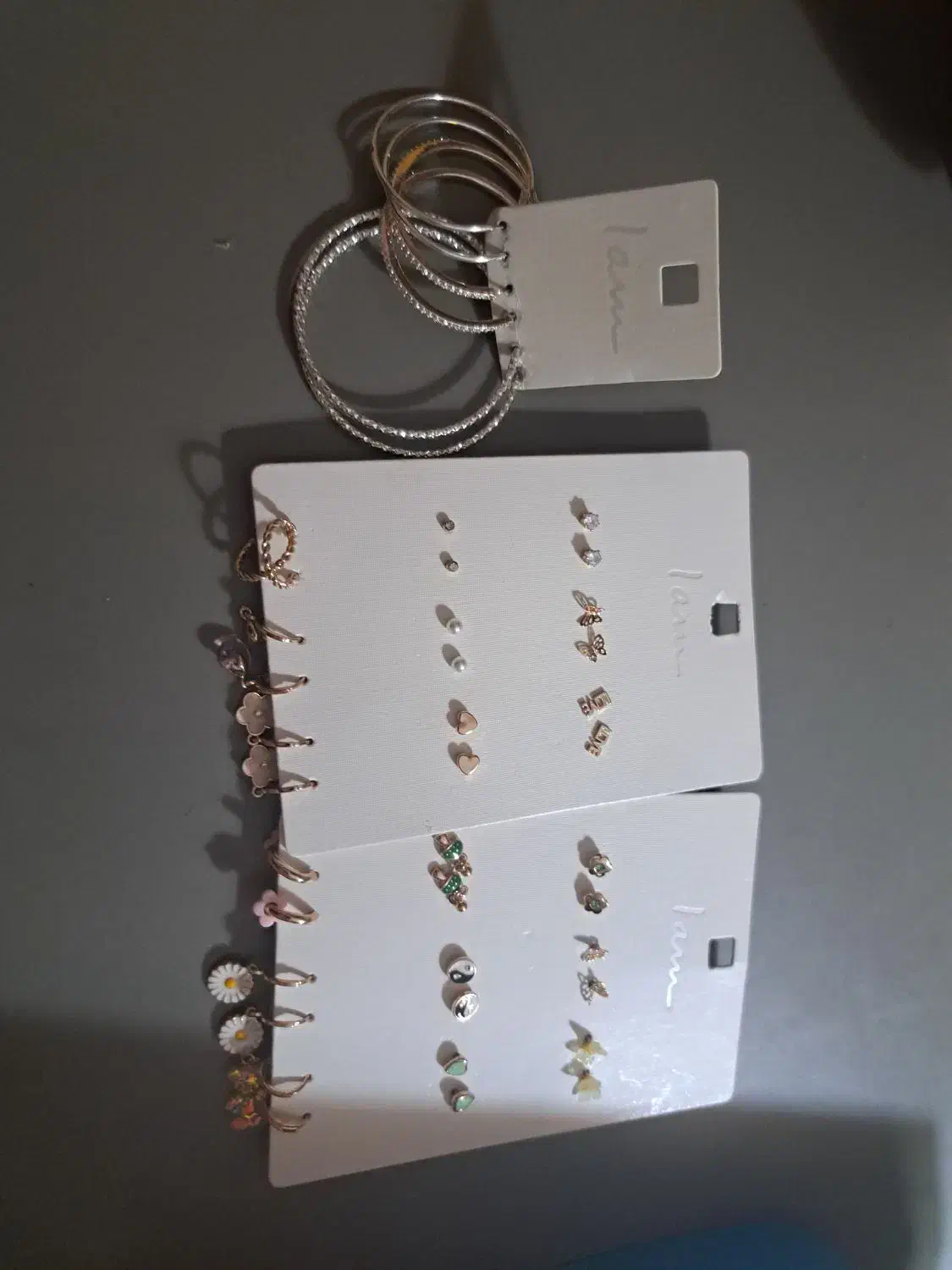 انواع گوشواره پکی انگشتر پکی و بدلیجات و ساعت|بدلیجات|خرمآباد, |دیوار