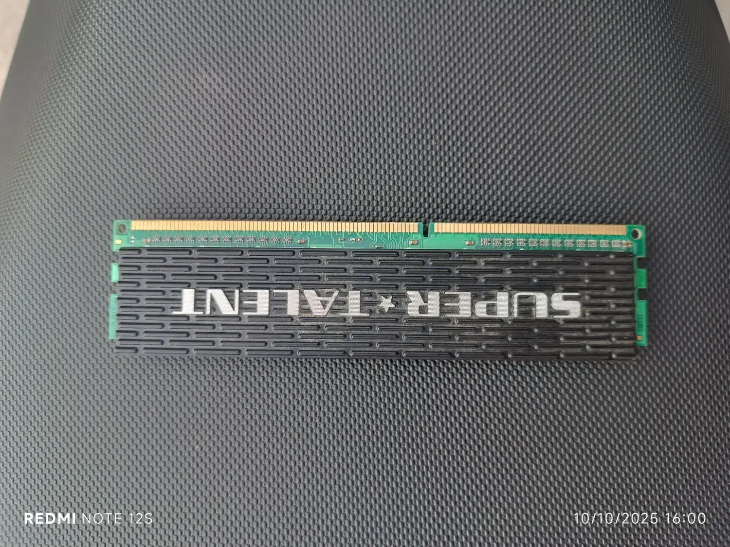 یک عدد رم کامپیوتر ۲گیگ ddr3|قطعات و لوازم جانبی رایانه|بندرعباس, |دیوار