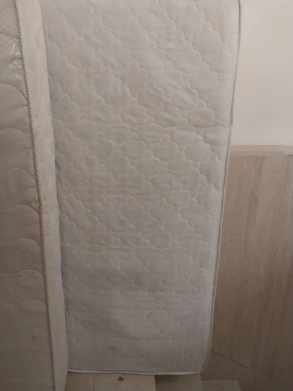 یخچال فریز تشک|تشک تختخواب|کیش, |دیوار