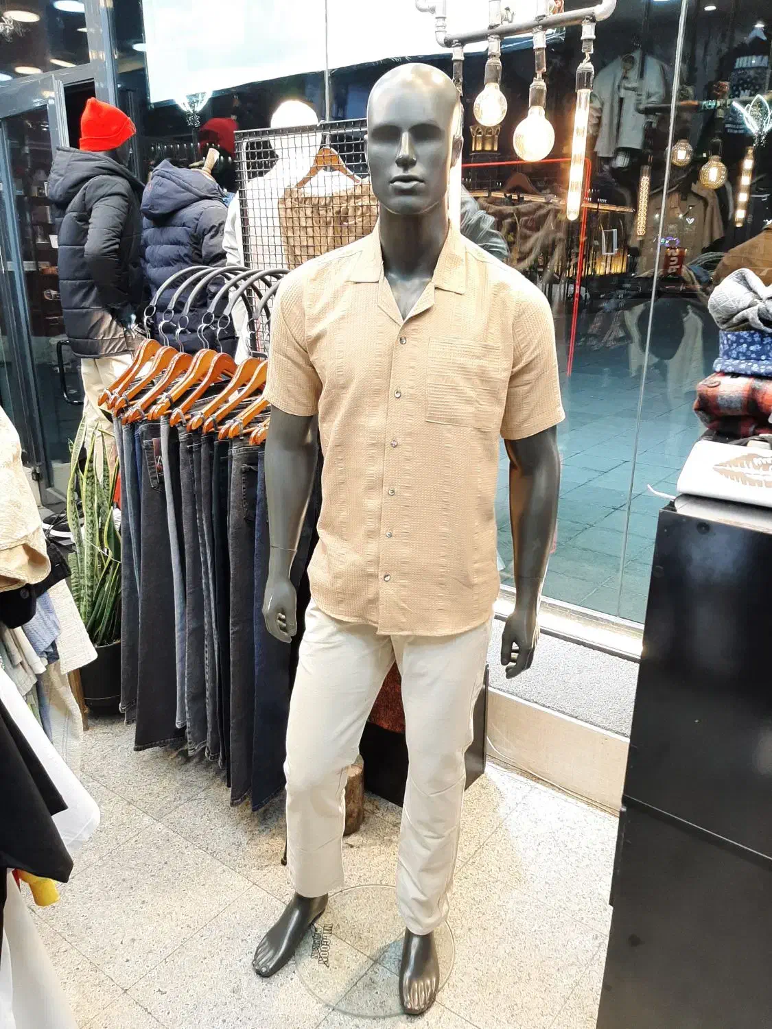 ۶ عدد مانکن مردانه-چوب لباسی-آینه قدی|فروشگاه و مغازه|تبریز, |دیوار