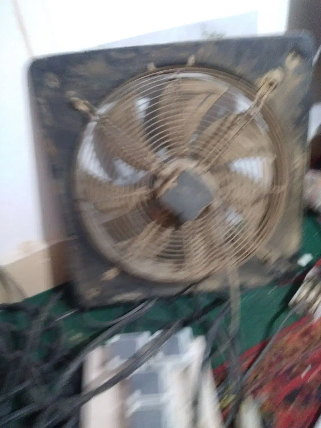 فن هواکش|پنکه و تصفیه‌کنندهٔ هوا|بناب, |دیوار