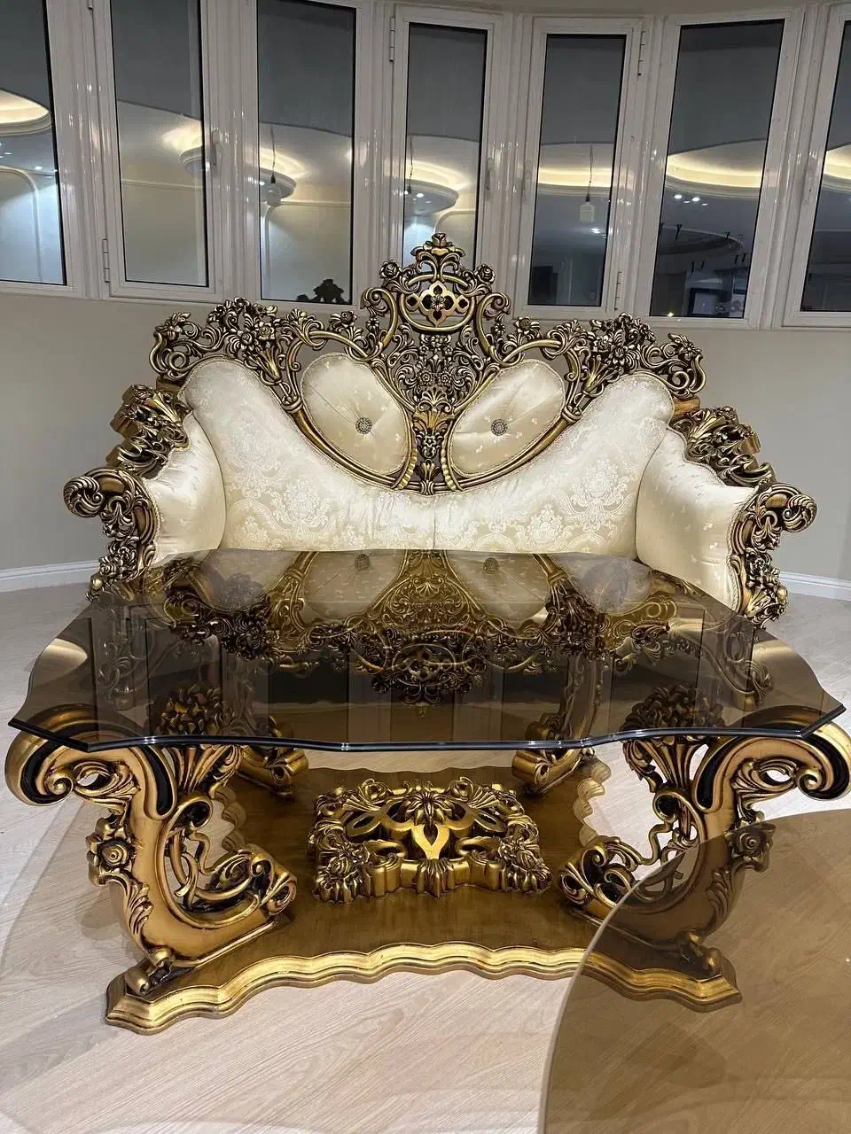 مبل مصری کلاسیک نه نفره|مبلمان خانگی و میز عسلی|هادی شهر, |دیوار