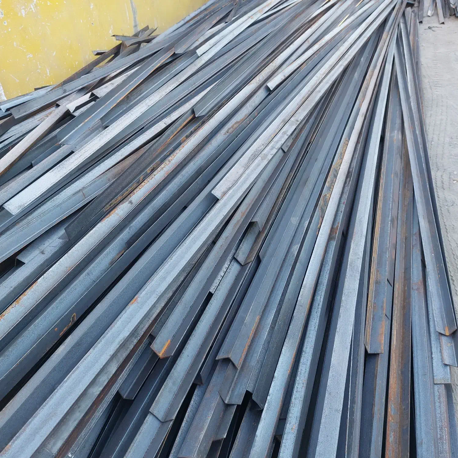 نبشی ۴و۵شاخه ونرمال ادرس اخرتوس۴۱|مصالح و تجهیزات ساختمان|مشهد, کوشک مهدی|دیوار