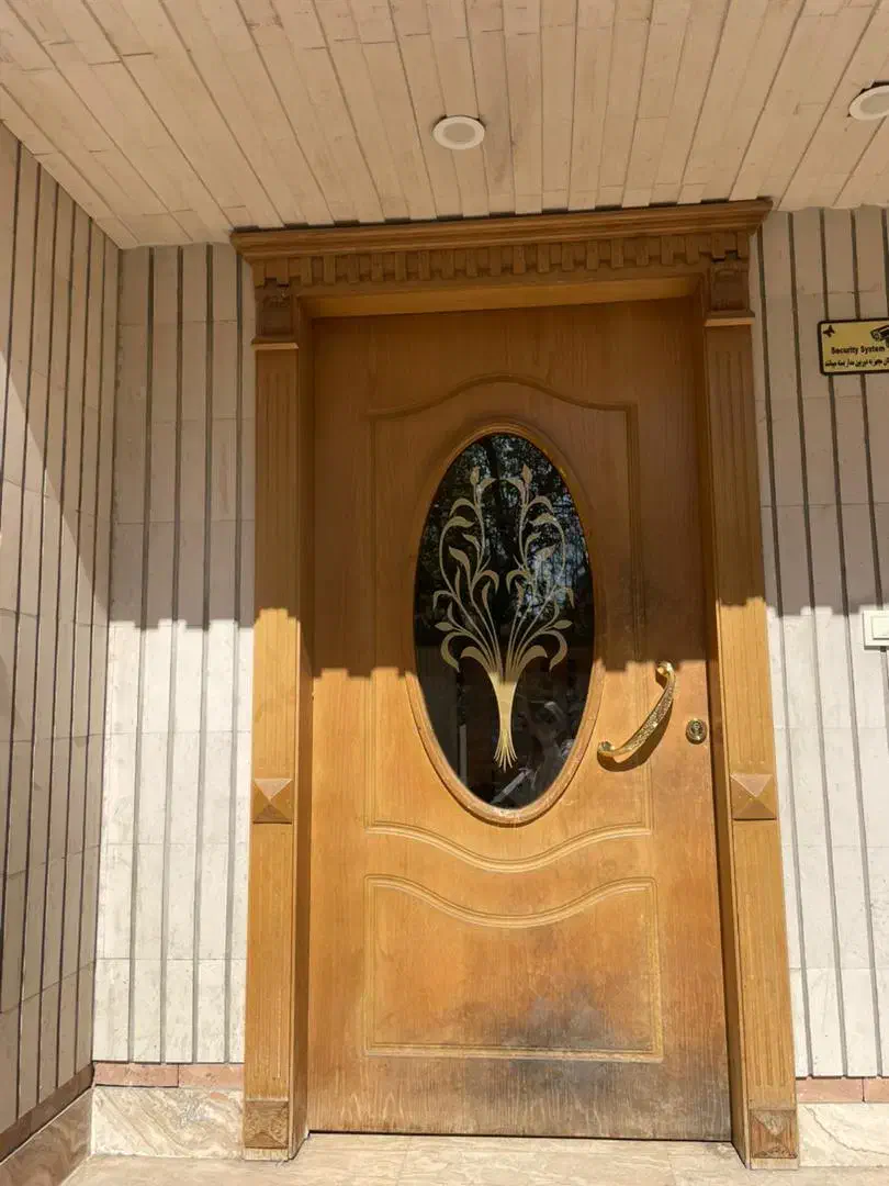 رنگکار چوب ومصنوعات چوبی|خدمات پیشه و مهارت|زابل, |دیوار