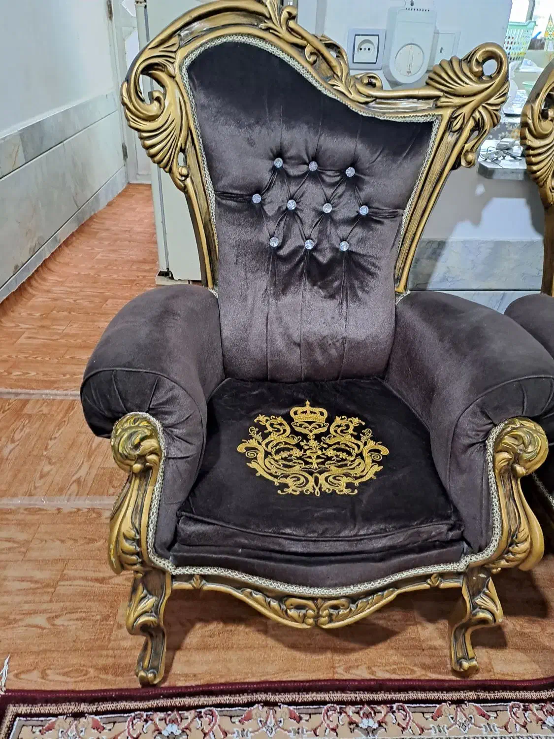 مبل سلطنتی|مبلمان خانگی و میز عسلی|بندر گز, |دیوار