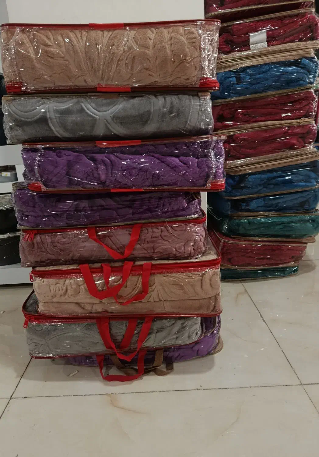 پتو گلبافت جنس خیلی عالی زخیم تک نفر و دونفر|رختخواب، بالش، پتو|سبزوار, ایزی شهر|دیوار