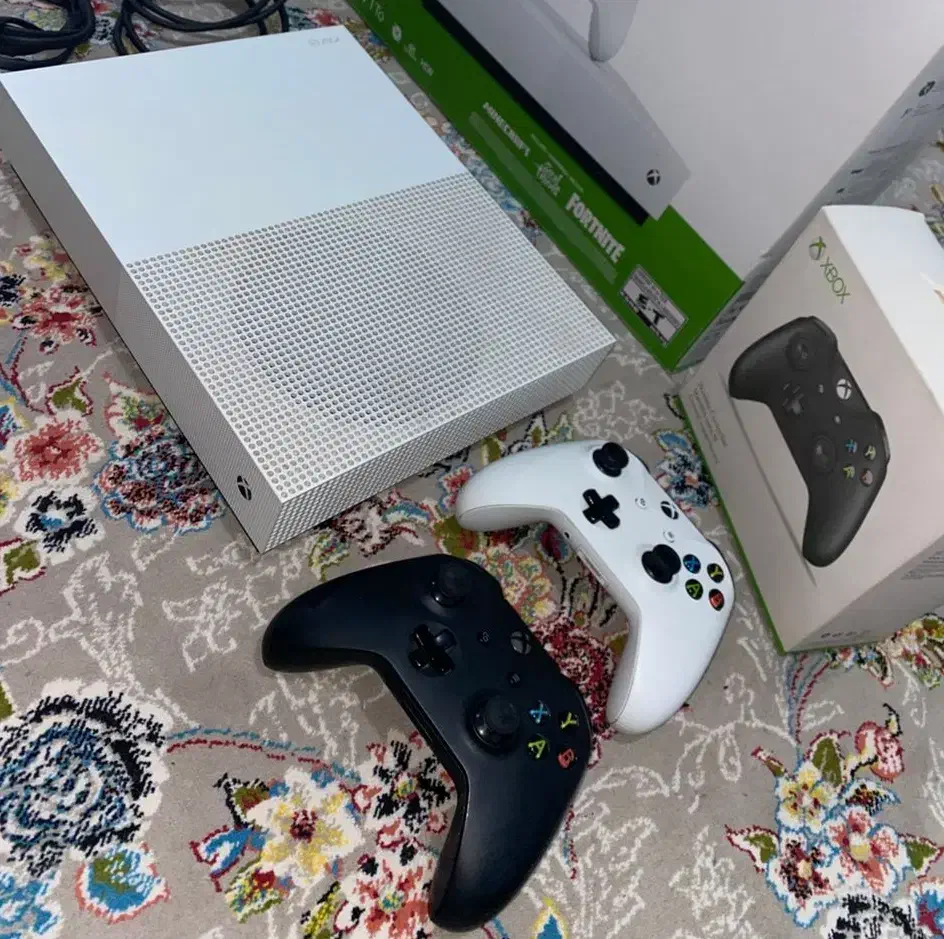 ایکس باکس وان اس یه ترا|کنسول، بازی ویدئویی و آنلاین|بروجرد, |دیوار