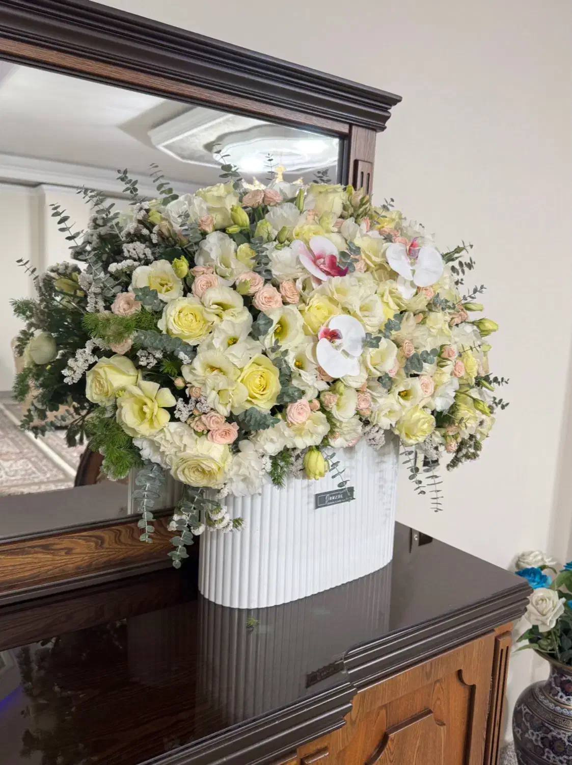 گل طبیعی|گل و گیاه طبیعی|اندیشه, شهرک صدف|دیوار