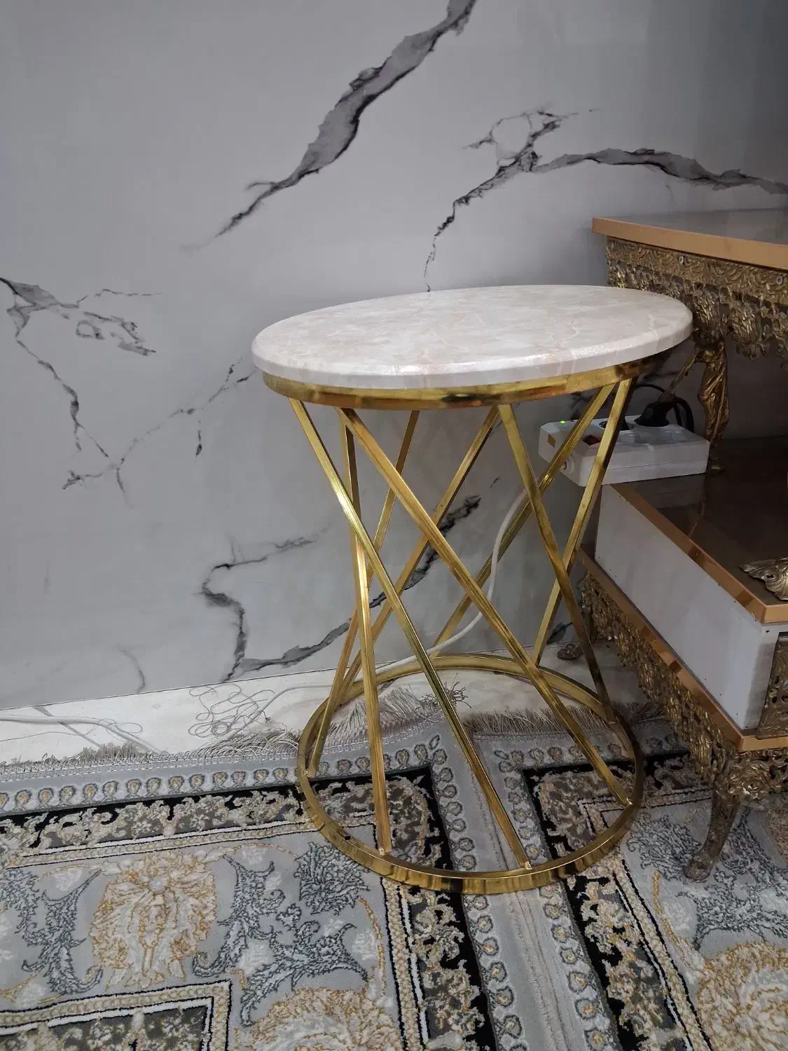 مبل ۷نفره همراه ۳تا عسلی|مبلمان خانگی و میز عسلی|قرچک, باقرآباد|دیوار