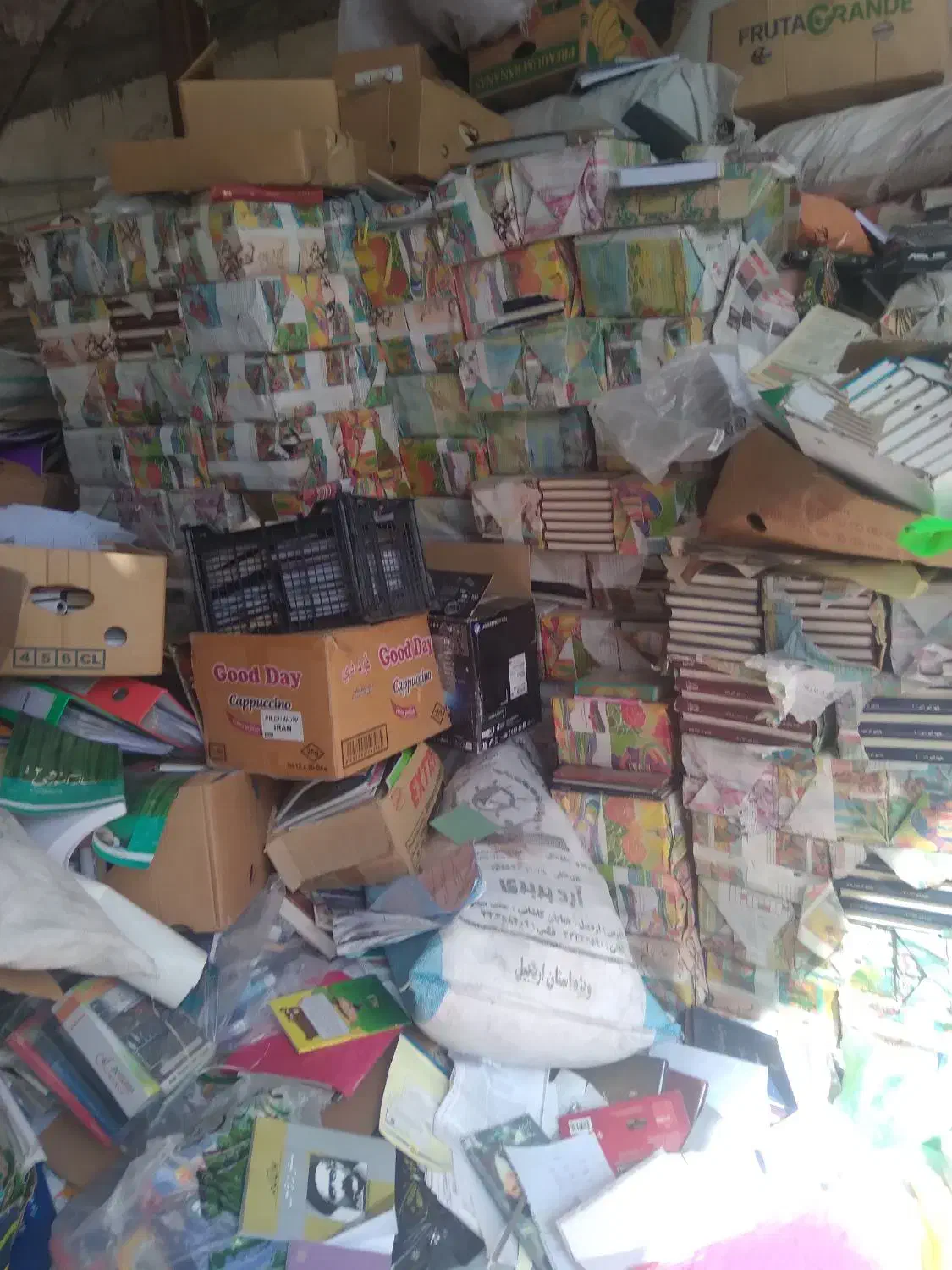 خریدار فروش ضایعات آهن المنیم کتاب کارتون|عمده‌فروشی|تهران, اقدسیه|دیوار