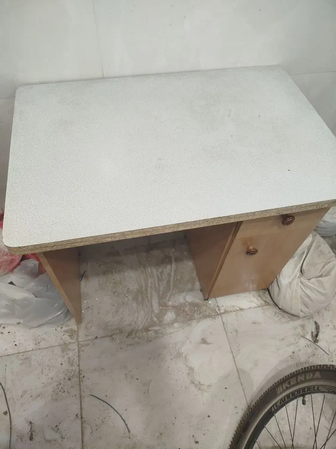 میز تحریر|میز تحریر و کامپیوتر|نجفآباد, شهید بهشتی|دیوار