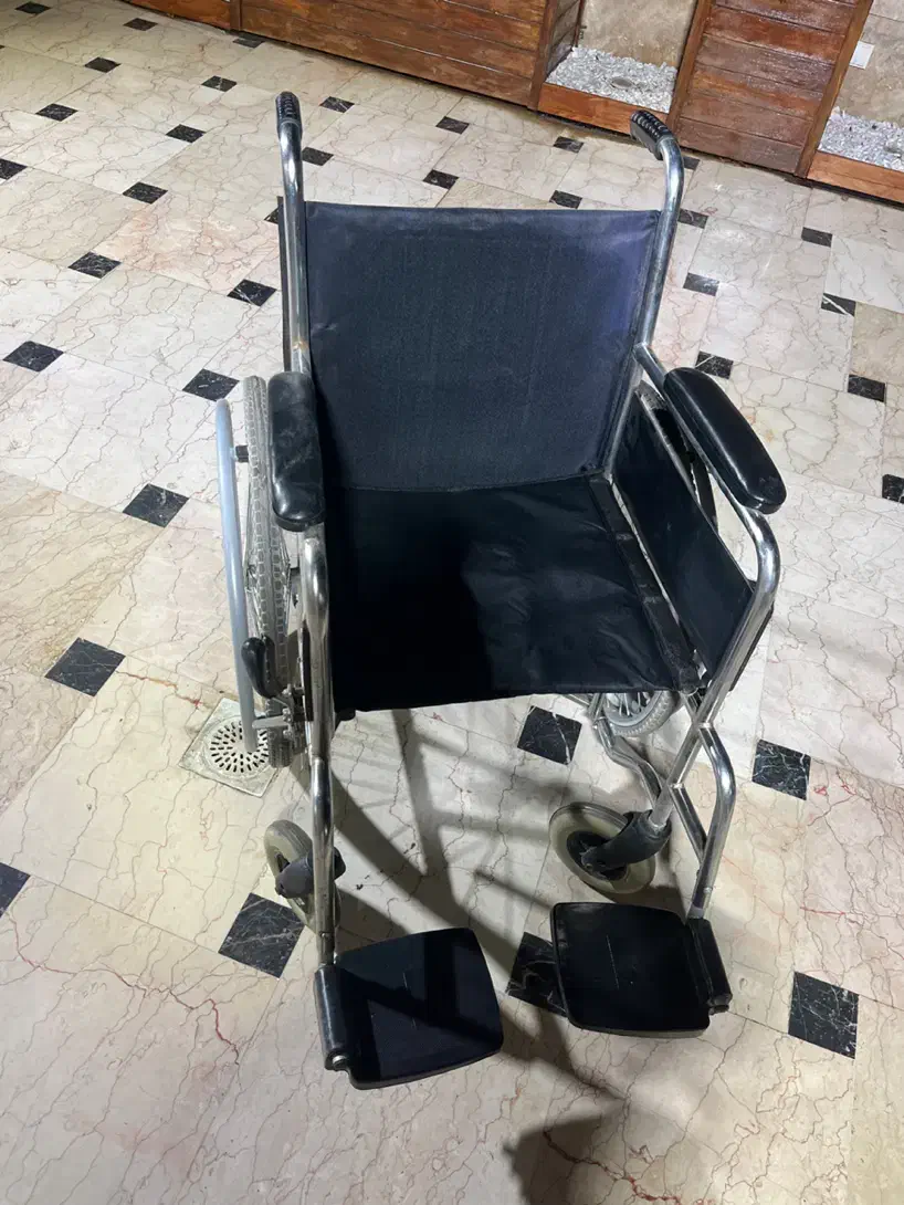 ویلچر در حد نو|آرایشی، بهداشتی، درمانی|محمدشهر, محمدشهر|دیوار