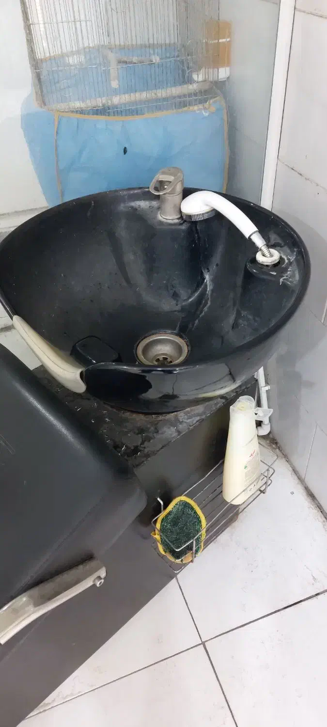 سرشور آرایشگاه|آرایشگاه و سالن‌های زیبایی|یزد, |دیوار