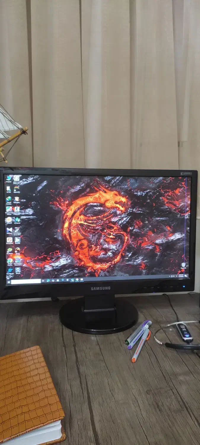 مانیتور سامسونگ ۲۲ اینچ|قطعات و لوازم جانبی رایانه|برخوار, |دیوار