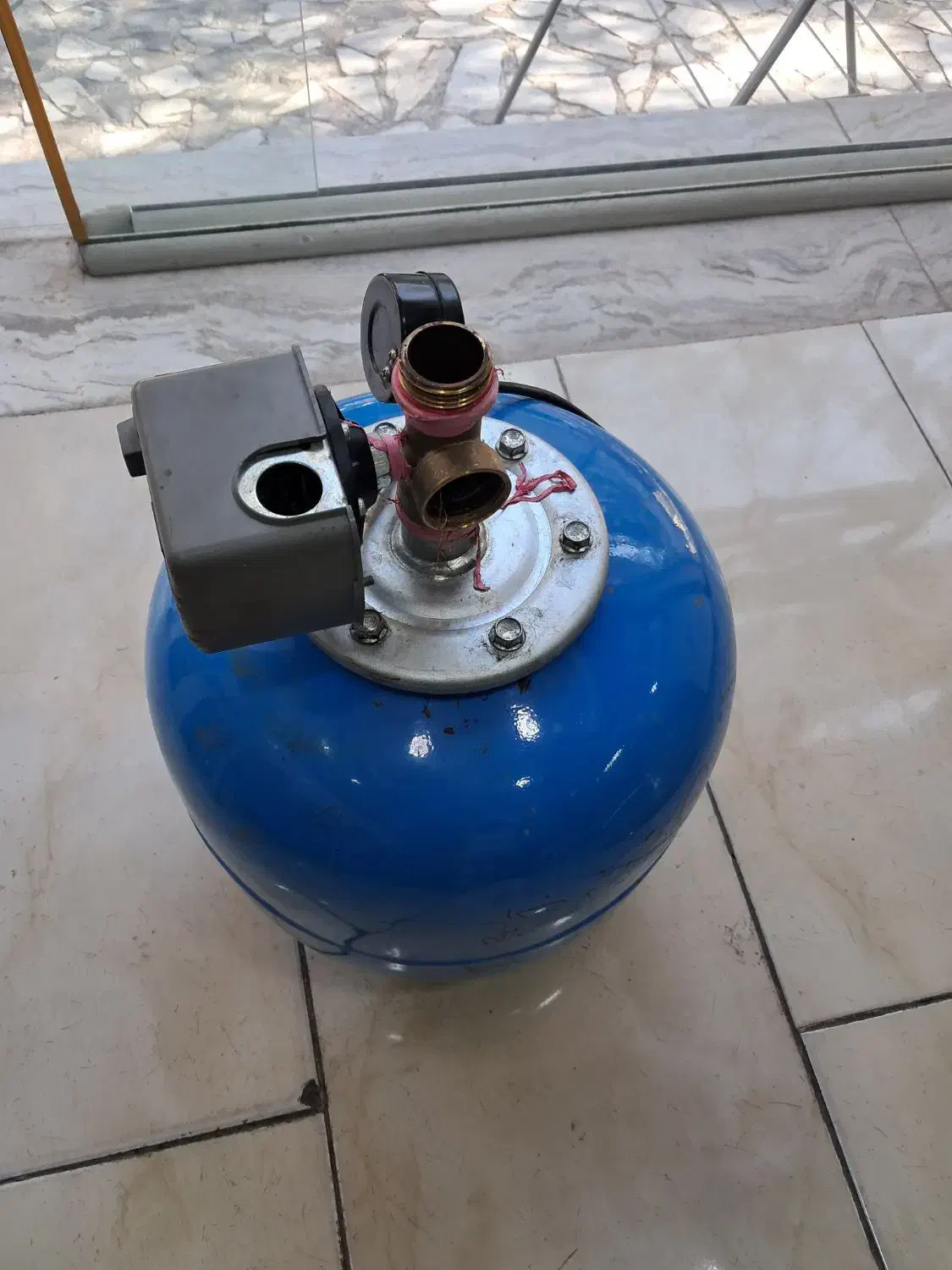 منبع گوجه ای درجه  و اتوماتیک|آبگرمکن، پکیج، شوفاژ|قم, حقیقت|دیوار