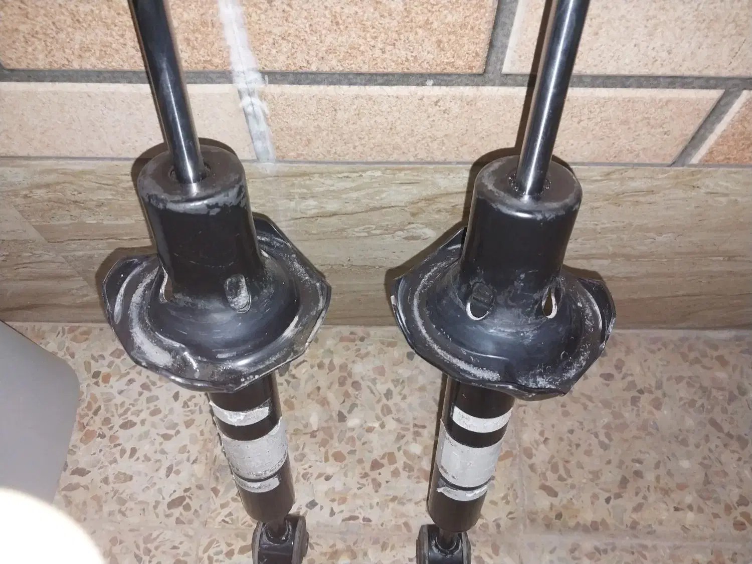 یک جفت کمک فنر عقب پراید HIC ( گازی و روغنی )|قطعات یدکی و لوازم جانبی|کاشان, شهدا|دیوار