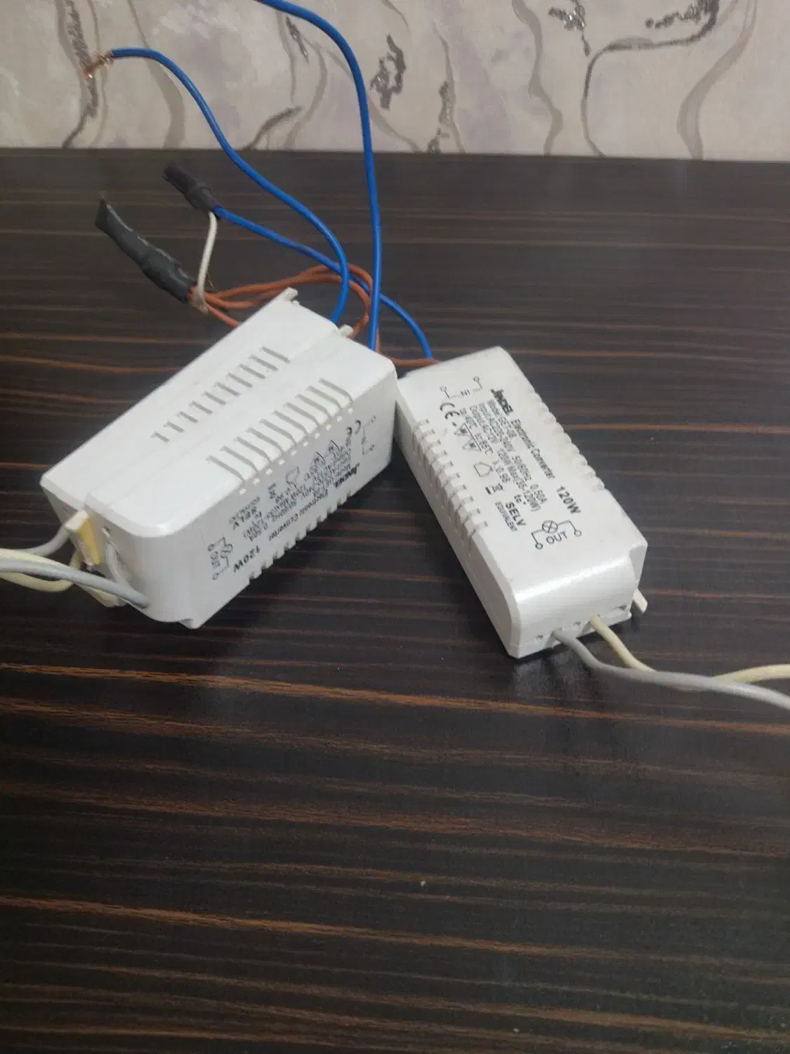 وسایل لوستر و کلید پریزو...|لوستر و چراغ آویز|تبریز, |دیوار