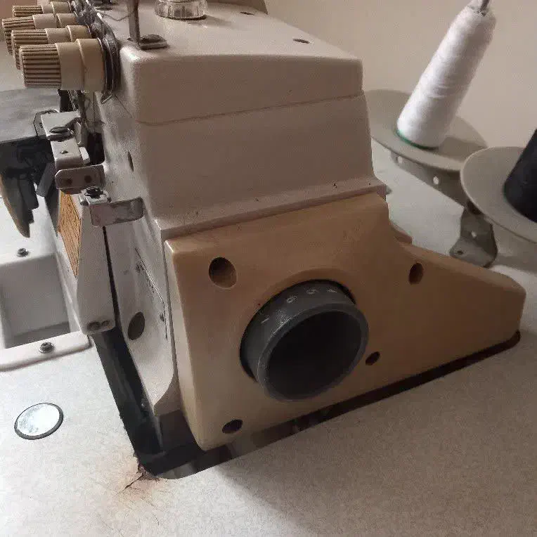 سردوز 5نخ جگوار|چرخ خیاطی و ریسندگی|پاکدشت, پاکدشت (مامازند)|دیوار