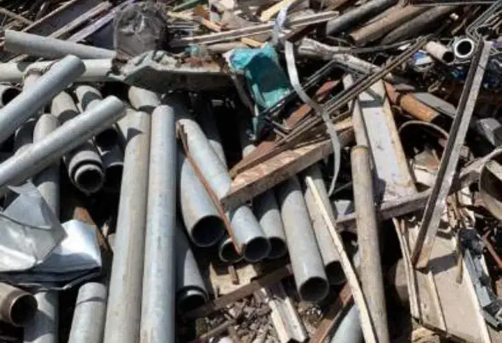 خرید انواع ضایعات آهن و پلاستیک و کارتن|خدمات پیشه و مهارت|بهارستان, |دیوار