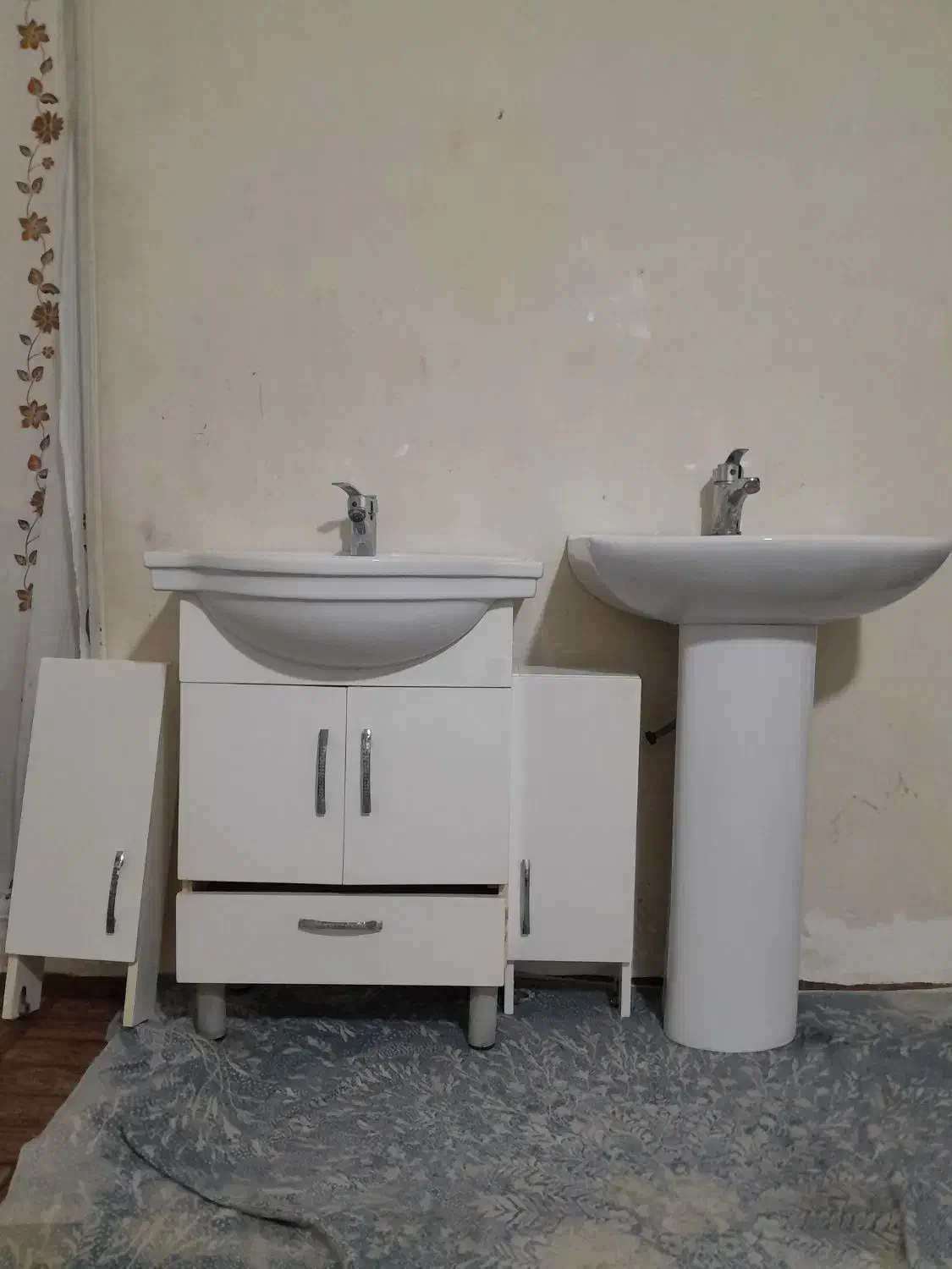 دو عدد رو شویی همراه با شیر و شلنگ|لوازم سرویس بهداشتی|قدس, شهرقدس|دیوار