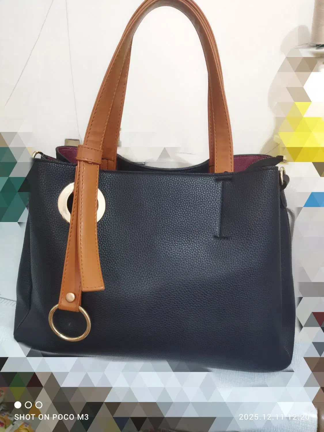 کیف|کیف، کفش، کمربند|قروه, |دیوار