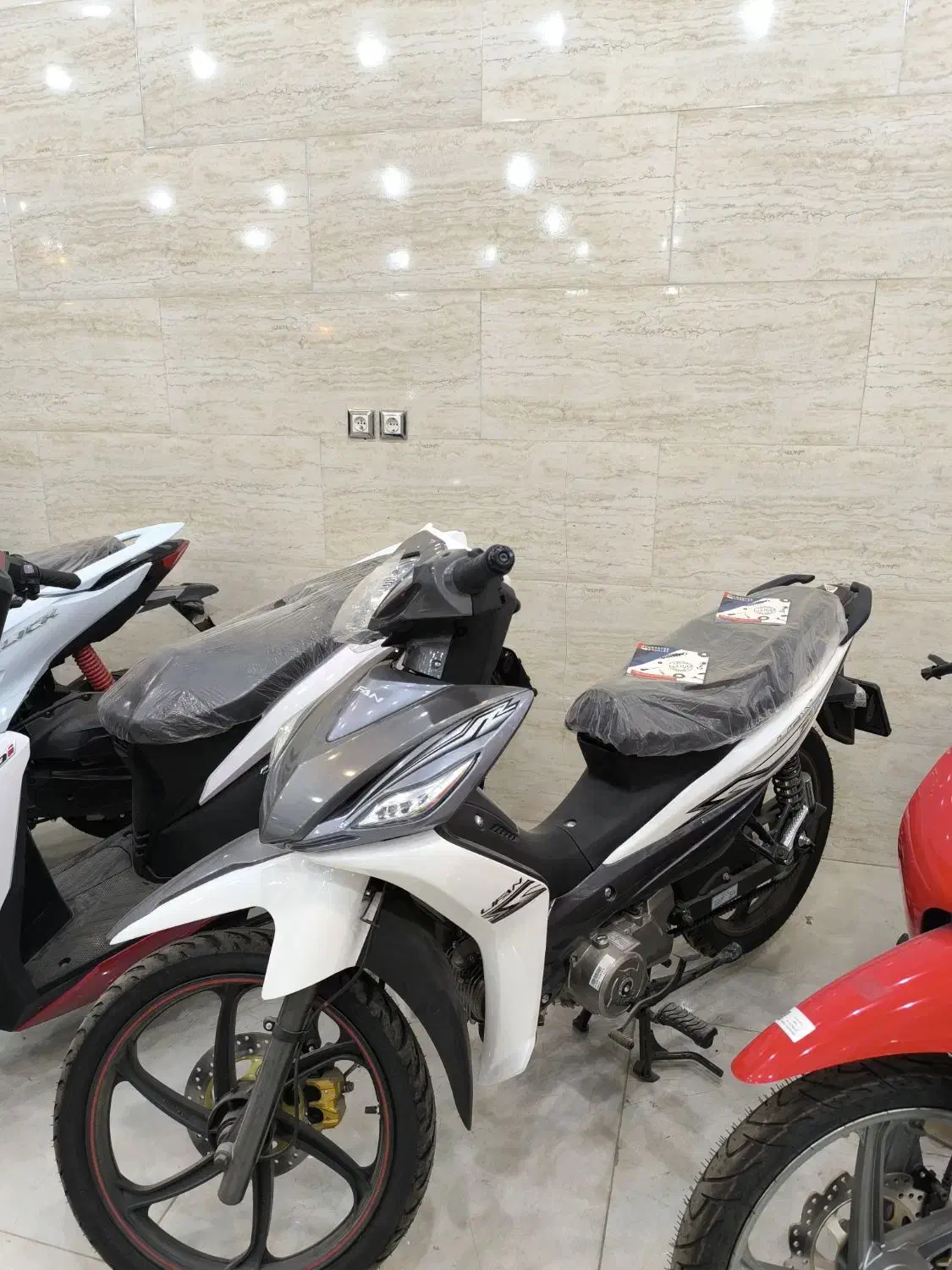 بی‌کلاچ لیفان خشک انواع موتور سیکلت|موتورسیکلت|میبد, |دیوار