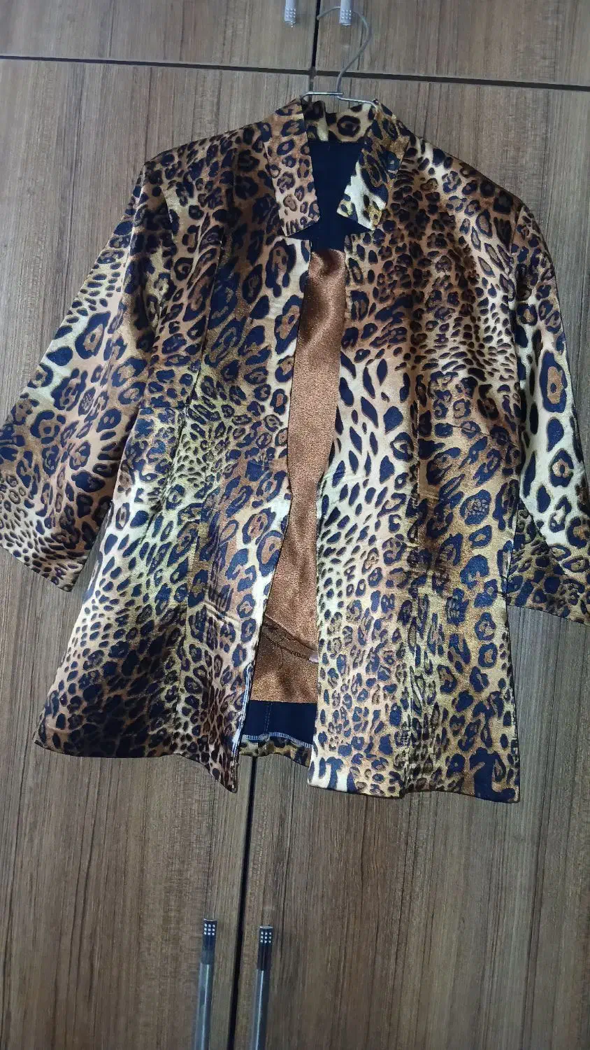 چن دست لباس|لباس|اردبیل, |دیوار