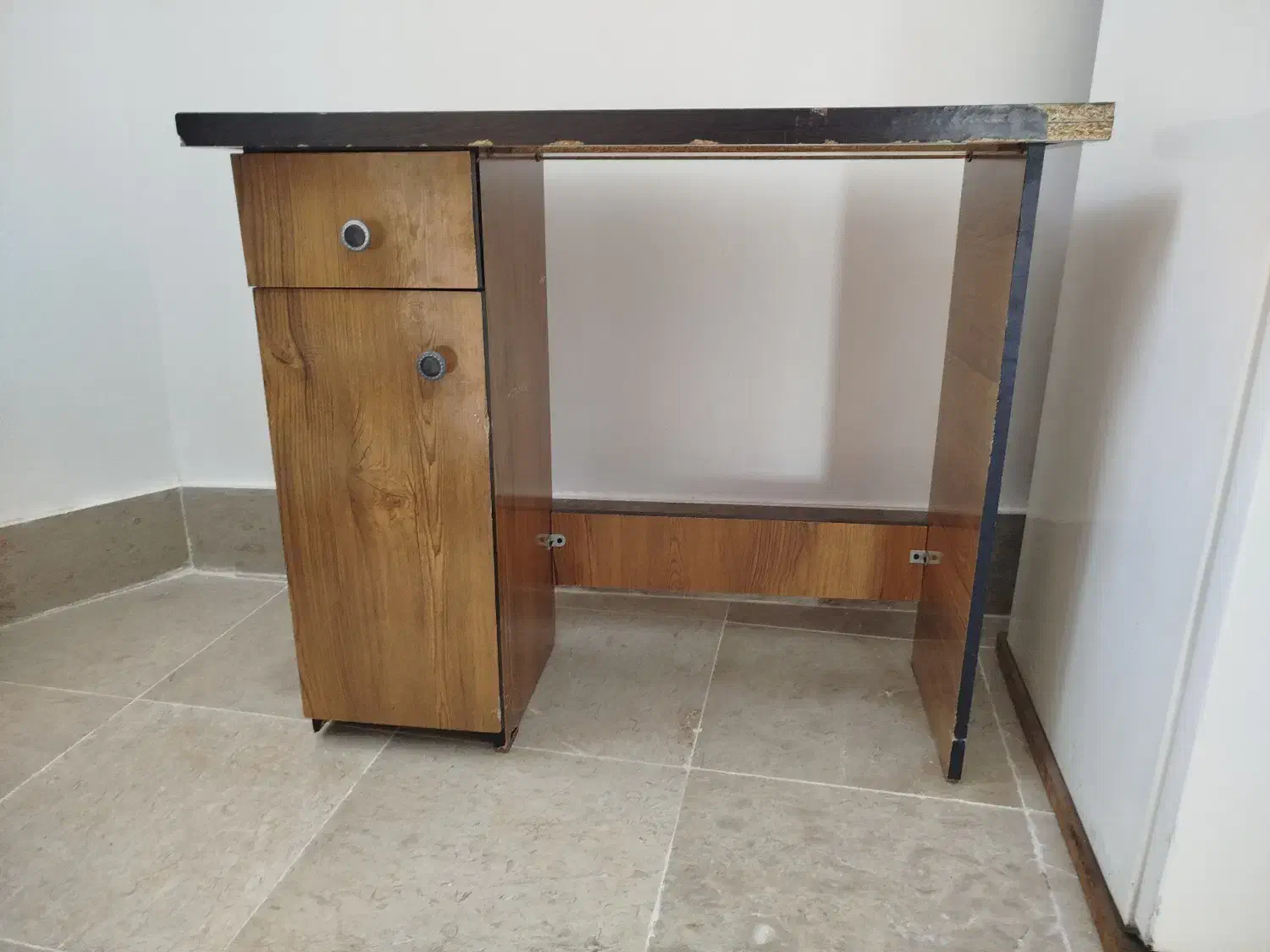 میز تحریر وکامپیوتر|میز تحریر و کامپیوتر|تربتحیدریه, یحیی آباد|دیوار