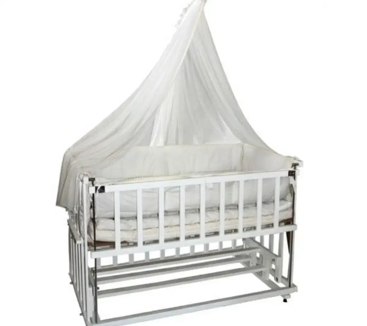 گهواره سفید با تور و تشک|تخت و صندلی بچه|سمنان, |دیوار