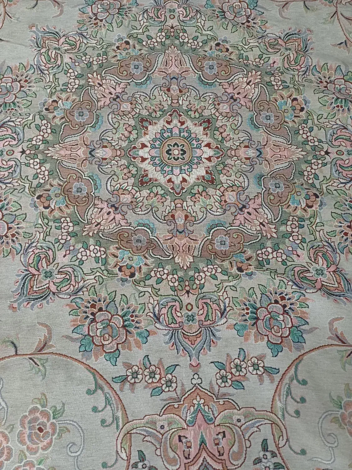 روفرشی|روفرشی|بروجرد, |دیوار