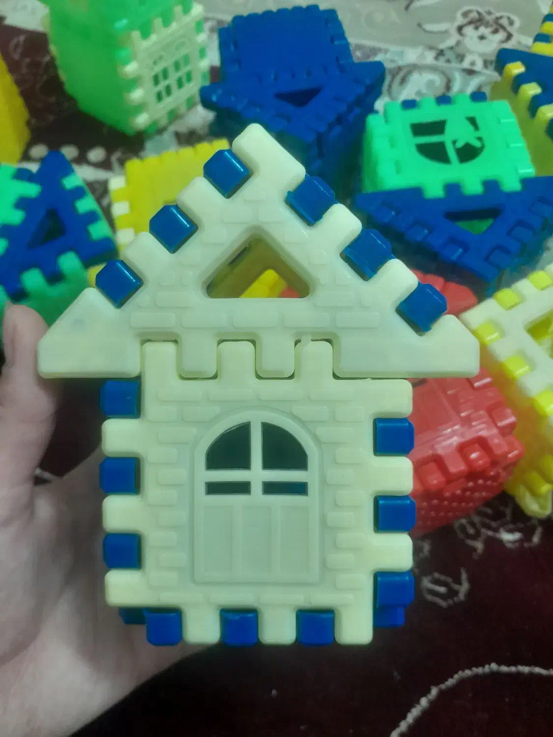 خونه آجری|اسباب‌‌بازی|مشهد, کلاته برفی|دیوار