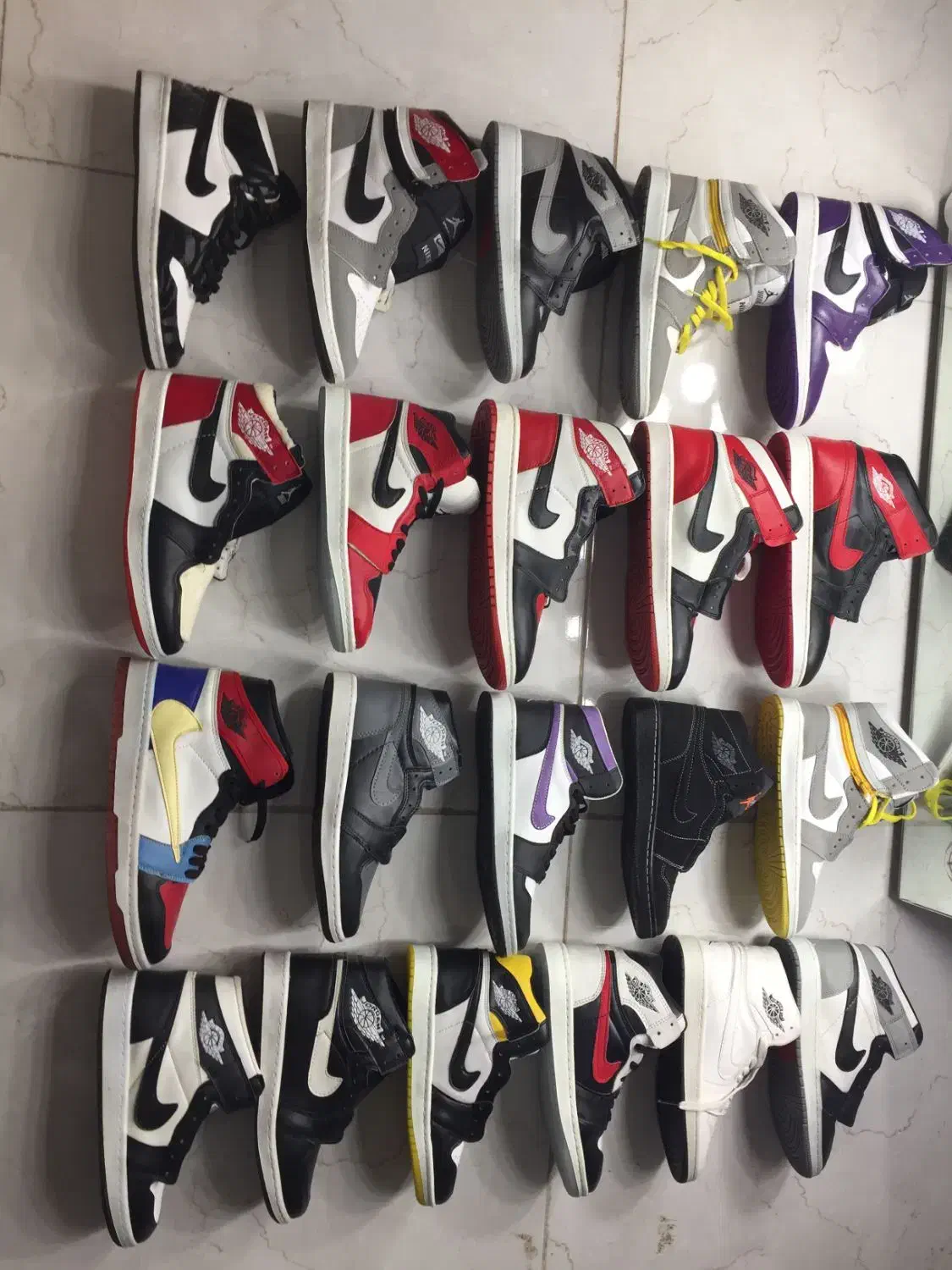 ۱۰۰جفت جردن وان بدلیل جابجایی نصف قیمت خرید فاکتور|حراج|قائمشهر, |دیوار