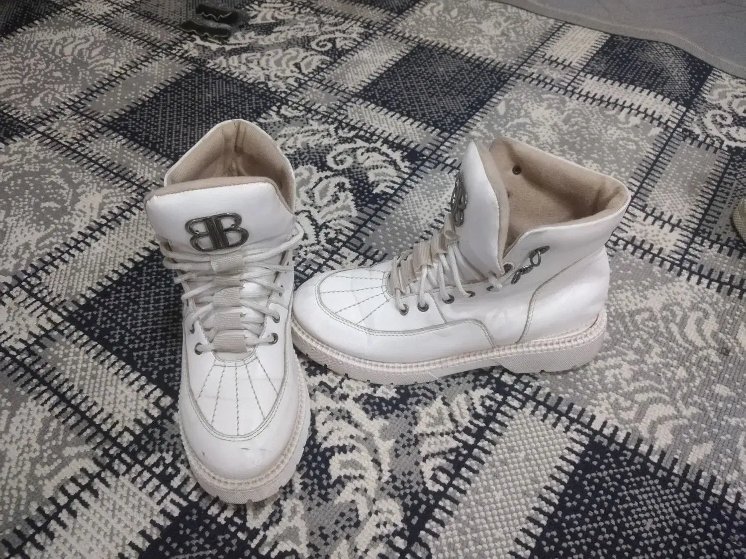 نیم بوت وکفش اسپرت دخترونه|کیف، کفش، کمربند|مشهد, کوی سیدی|دیوار