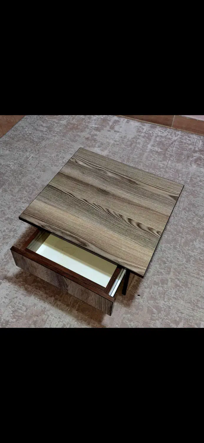 میز تحریر|میز تحریر و کامپیوتر|رشت, سعدی (تختی)|دیوار