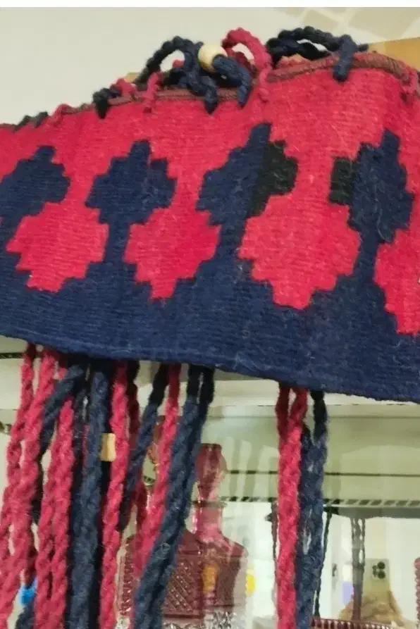 آویز سنتی سر در گلیم|گلیم، جاجیم، گبه|تهران, بهداشت|دیوار