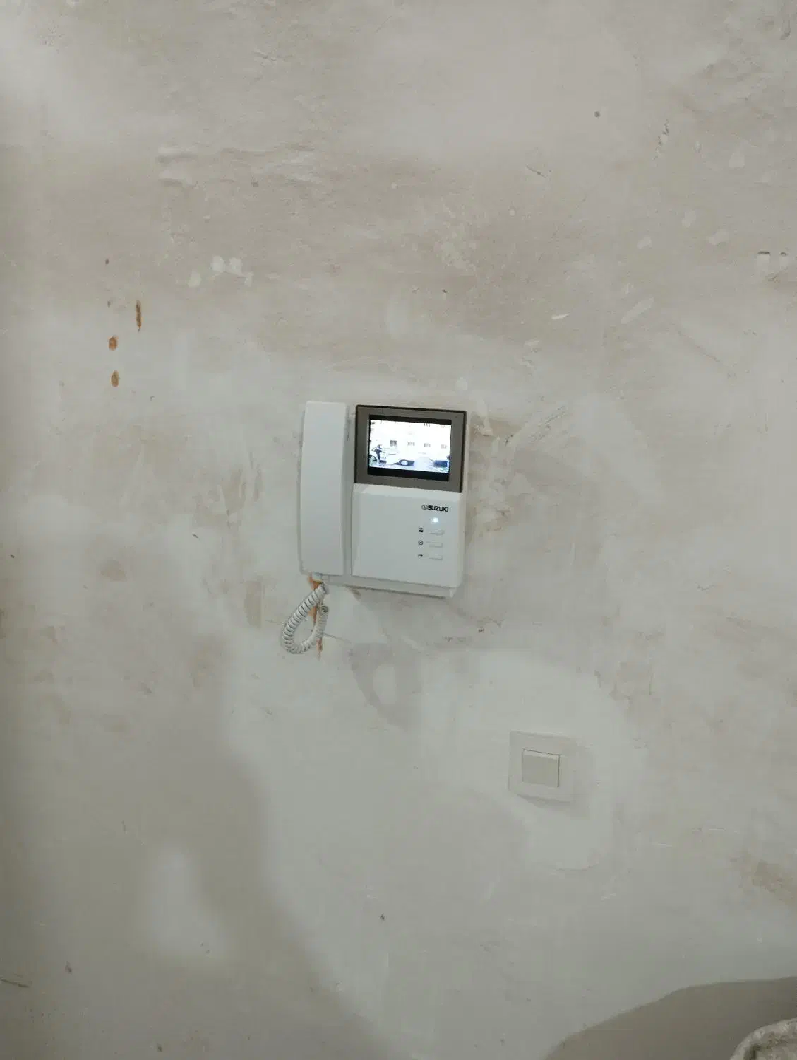 برقکار و نصب شیر آلات و تاسیسات|خدمات پیشه و مهارت|چهارباغ, |دیوار