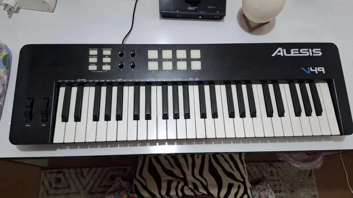 میدی کنترلر alesis v49|پیانو، کیبورد، آکاردئون|بهبهان, |دیوار