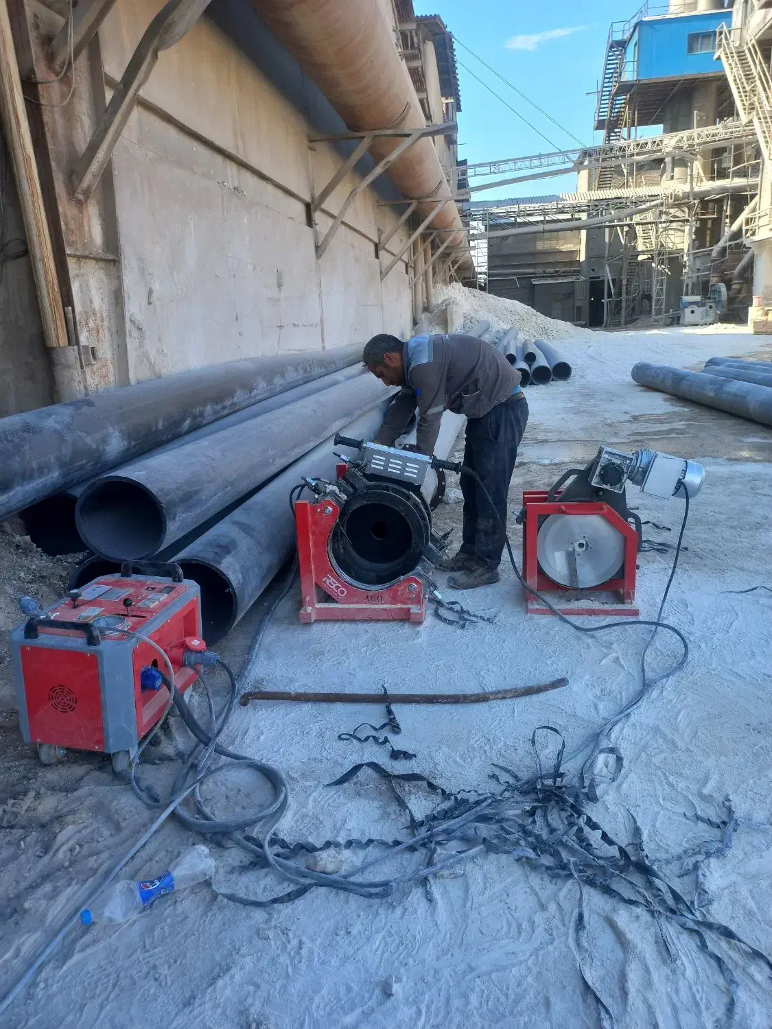 جوشکاری لوله های پلی اتیلن|خدمات پیشه و مهارت|کبودرآهنگ, |دیوار