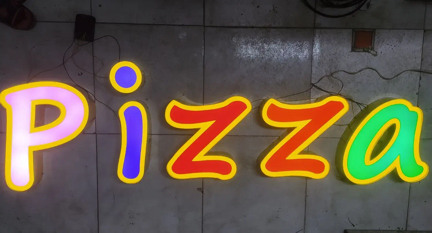 تابلو پیتزا|کافی‌شاپ و رستوران|محمدشهر, همایون ویلا|دیوار