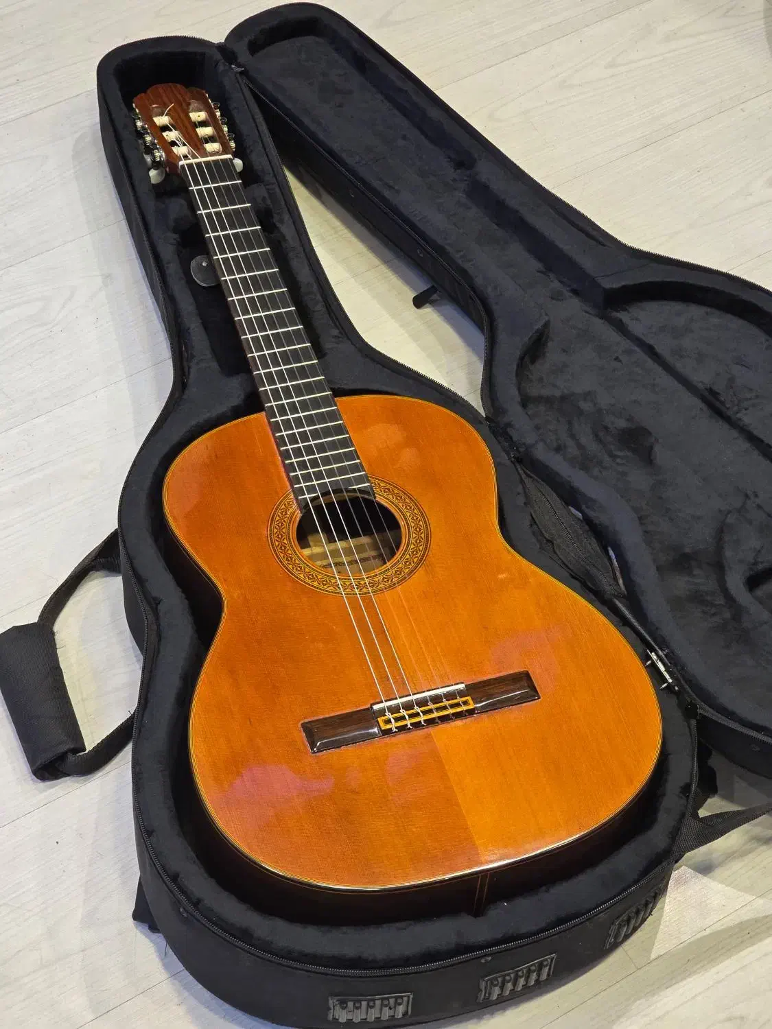 گیتار کلاسیک ژاپنی|گیتار، بیس، امپلیفایر|تهران, بهجتآباد|دیوار