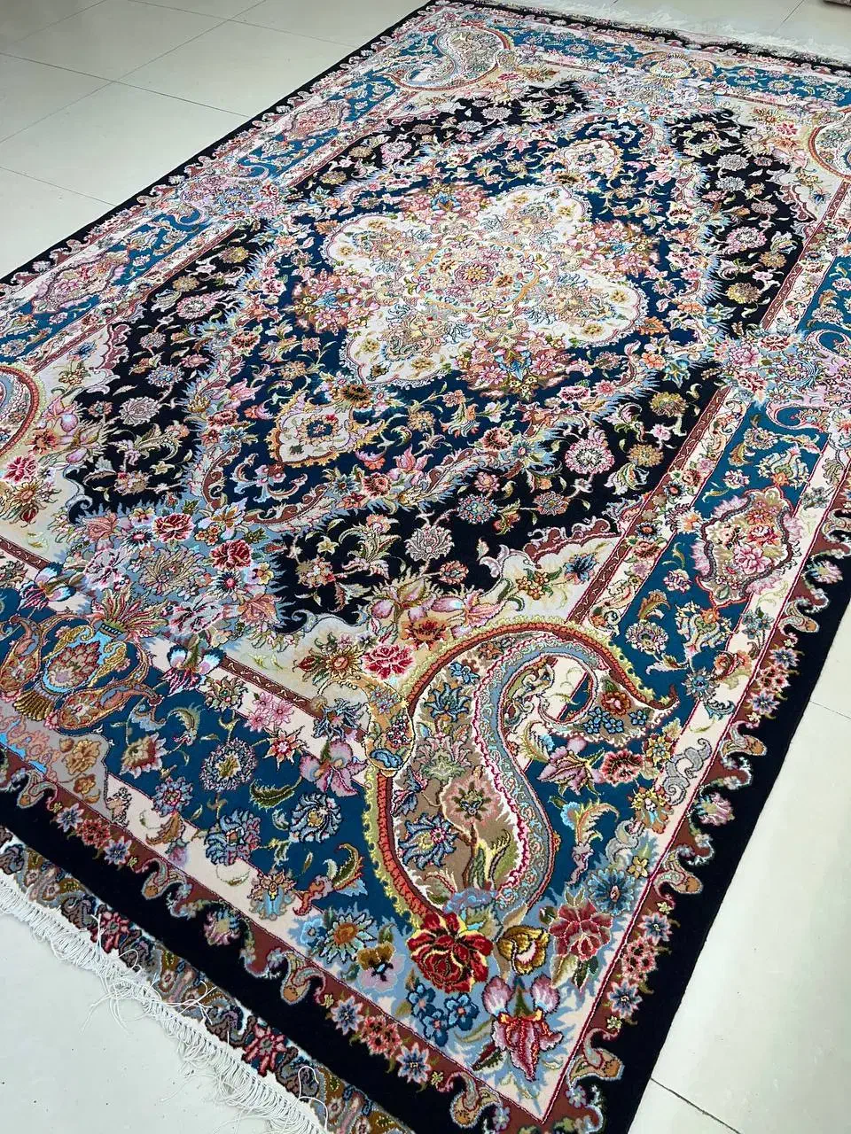 ۲جفت فرش ۶متر و۹متر دستباف طرح تبریز سالاری ابریشم|فرش|تهران, شهرک چیتگر|دیوار