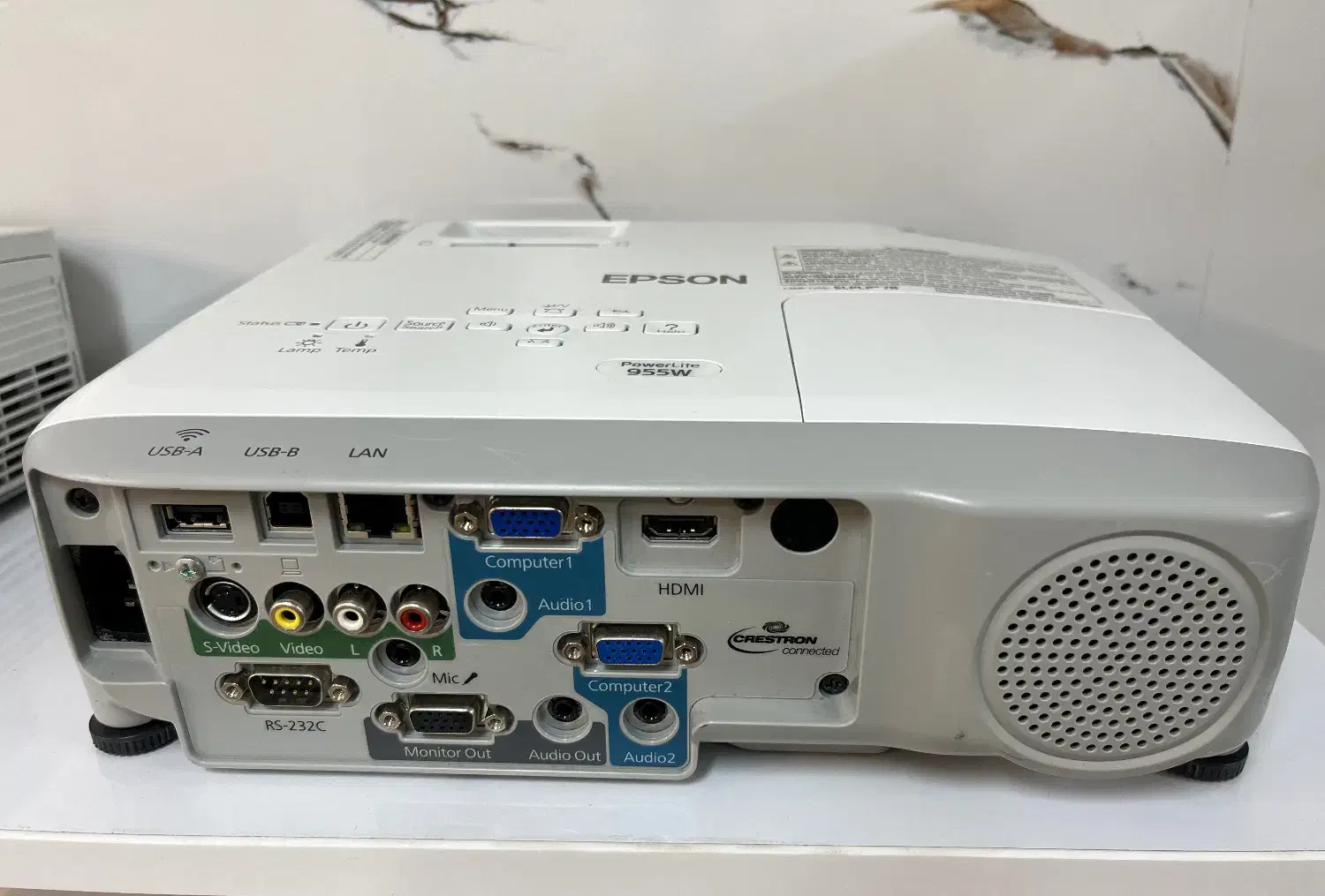 ویدیوپروژکتور سینمای خانگی|تلویزیون و پروژکتور|رشت, گلسار|دیوار