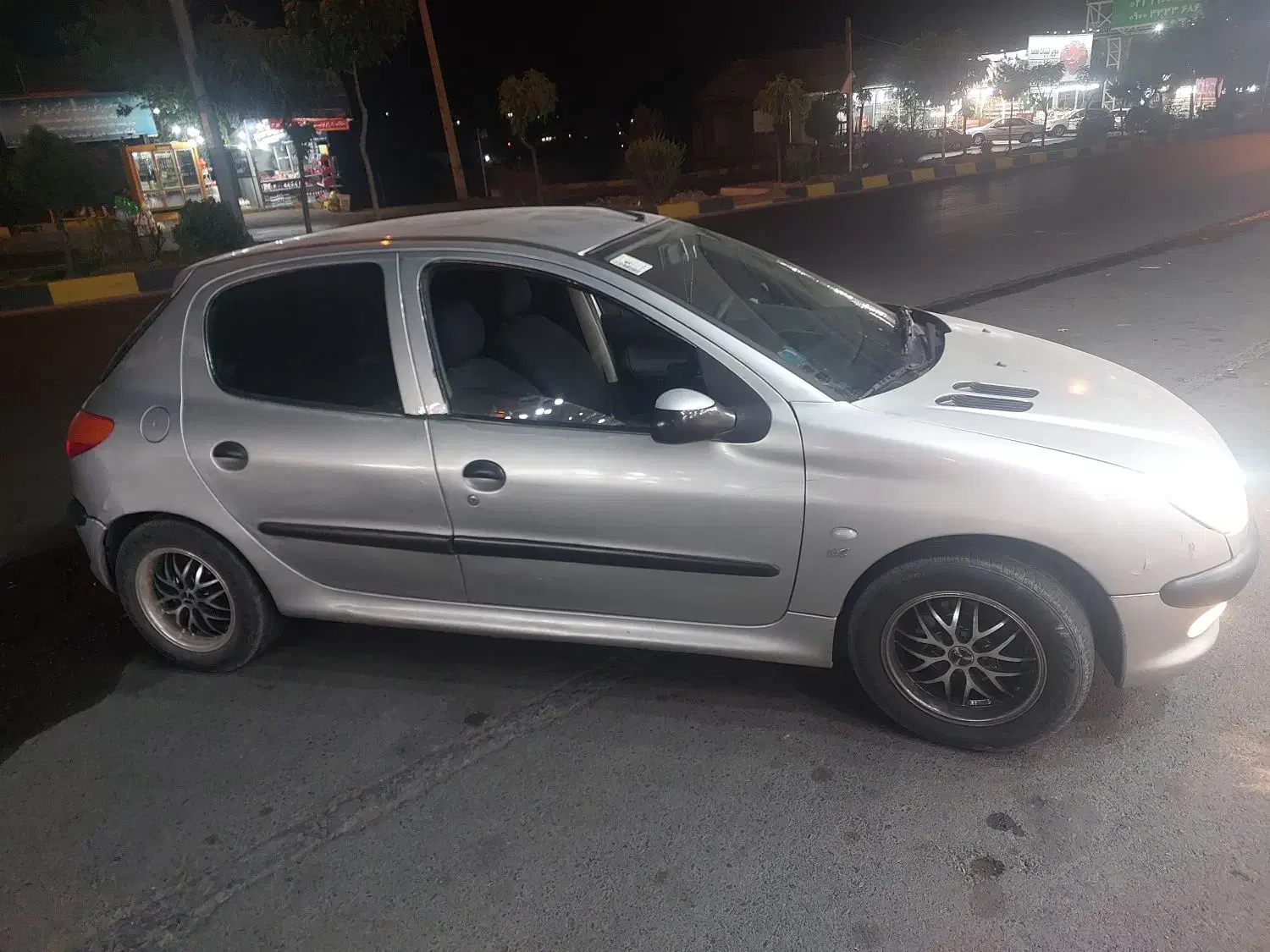 ۲۰۶ مدل۸۴|خودرو سواری و وانت|بومهن, |دیوار