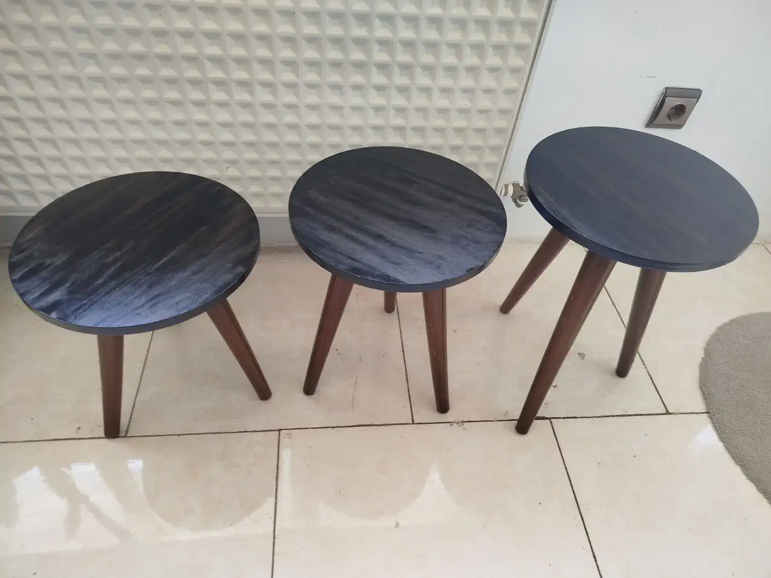 سه عدد گلمیز در خد نو|مبلمان خانگی و میز عسلی|شیراز, فرهنگ شهر|دیوار